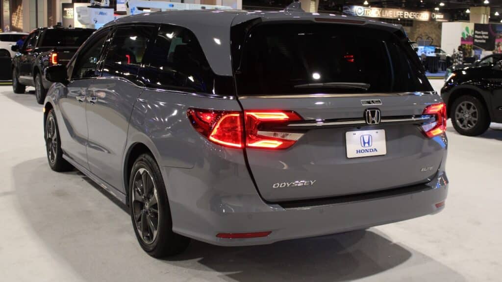Honda Odyssey is minivan