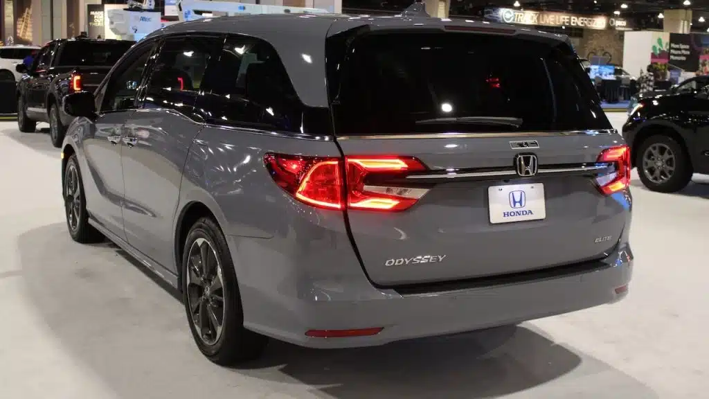 Honda Odyssey is minivan