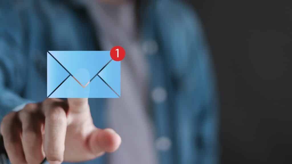 Email with notification alert on virtual screen