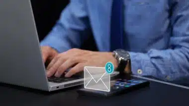 3D graphic of a email or message received