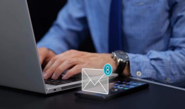 3D graphic of a email or message received