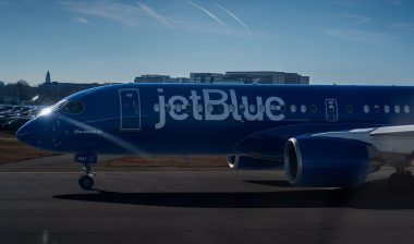 Jet Blue commercial airliner