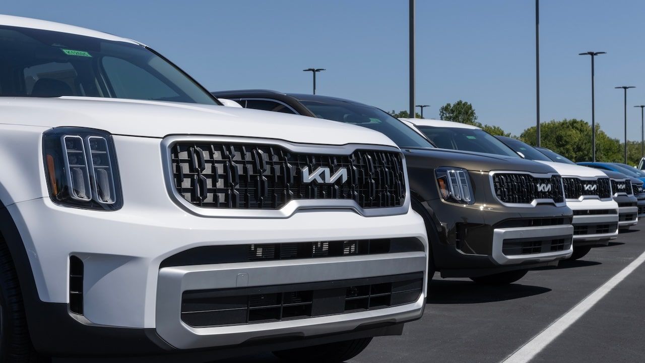 Kia Telluride display at a dealership.