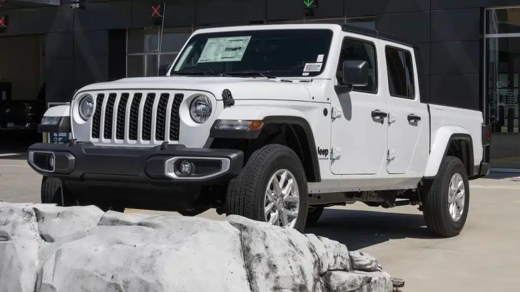 Jeep Gladiator Sport 4X4 display at a dealership.