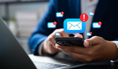 receive multiple scam email alerts on smartphone