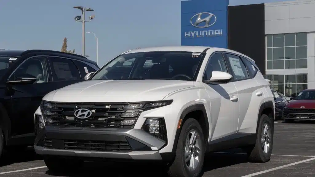 Hyundai Tucson SE AWD compact SUV display.