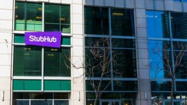 Bicycle station of Lyft electric assist Bay Wheels bikes in front of StubHub HQ.