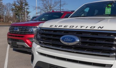Ford Expedition SUV display at a dealership.