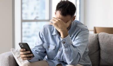 Man getting debt collection call