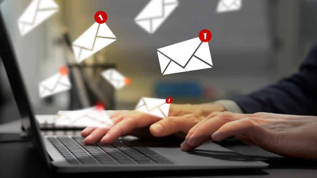 Email marketing, new message notification.