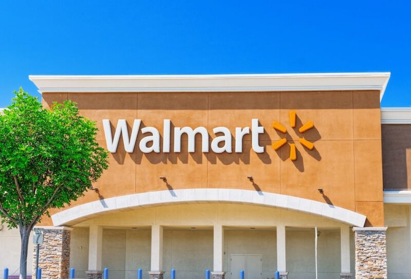Store building Walmart in Los Angeles.