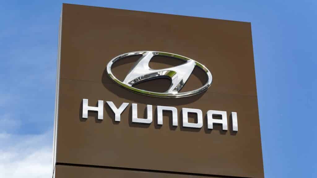 Hyundai trademark logo.